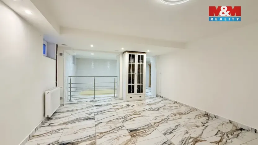 Prodej rodinného domu, Dolní Bojanovice, Zvolence, 380 m2