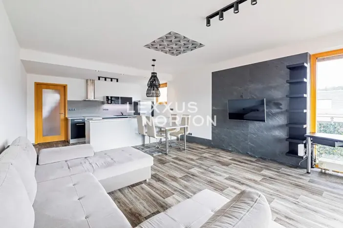 Pronájem bytu 3+kk, Praha - Liboc, Naardenská, 100 m2