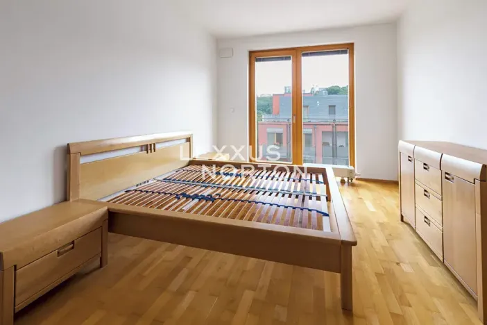 Pronájem bytu 3+kk, Praha - Liboc, Naardenská, 100 m2