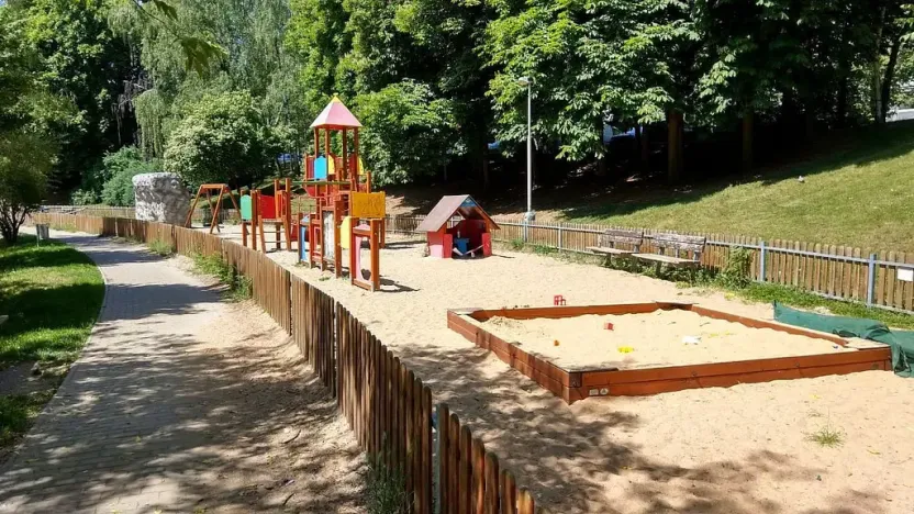 Prodej bytu 1+1, Praha - Kobylisy, Paláskova, 33 m2
