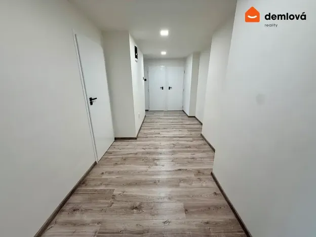 Pronájem bytu 2+1, Ostrava, Korunní, 61 m2