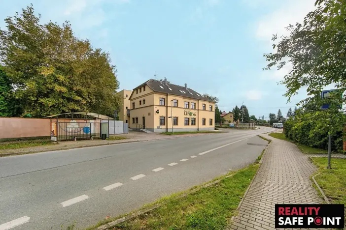 Prodej ubytování, Dobřany, Lipová, 820 m2