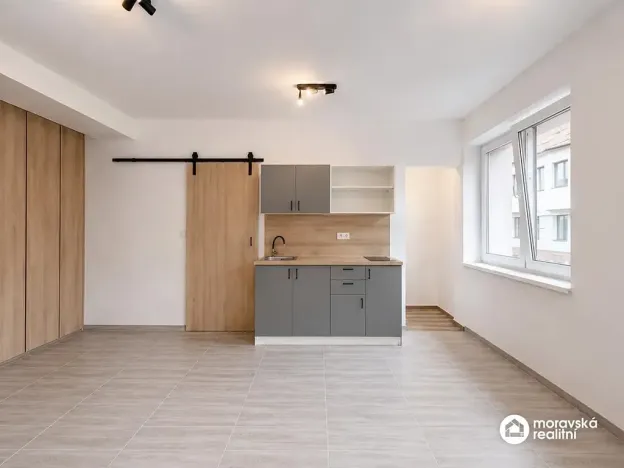 Prodej bytu 1+kk, Brno, Viniční, 27 m2