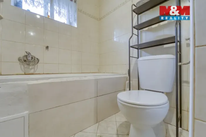 Prodej bytu 3+1, Teplá, Klášterní, 80 m2
