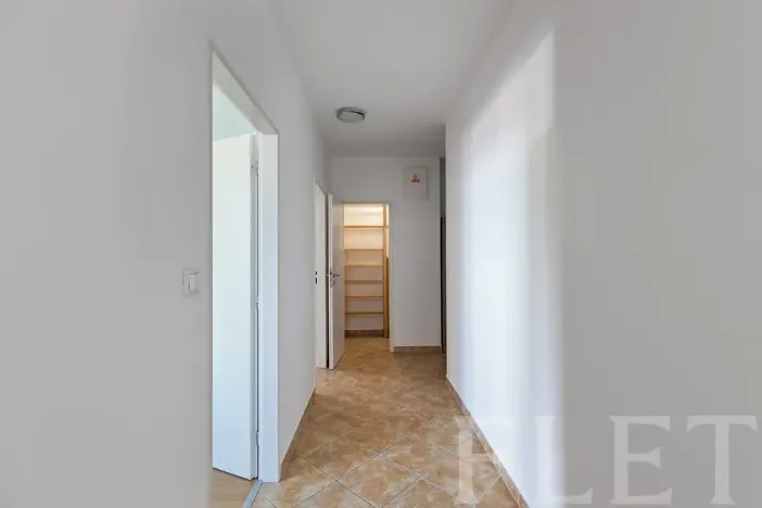 Prodej bytu 2+kk, Praha - Letňany, Zlonická, 51 m2