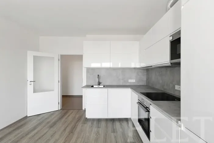 Prodej bytu 2+kk, Praha - Hloubětín, Za černým mostem, 55 m2
