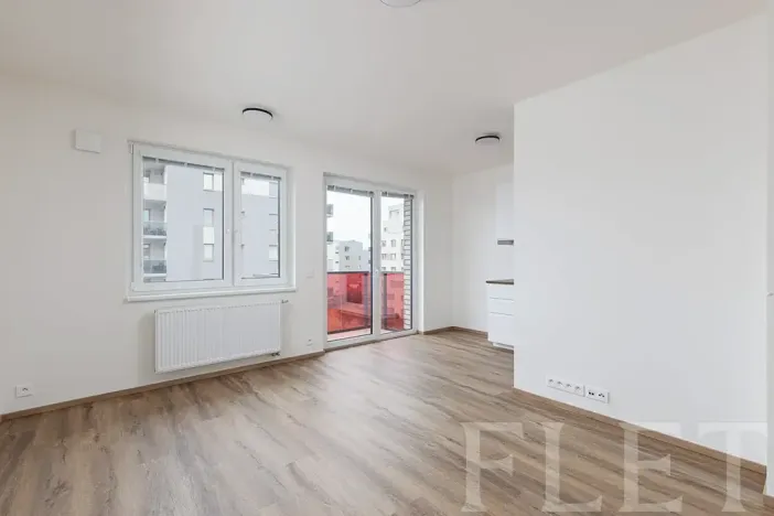 Pronájem bytu 1+kk, Praha - Hloubětín, Waltariho, 36 m2