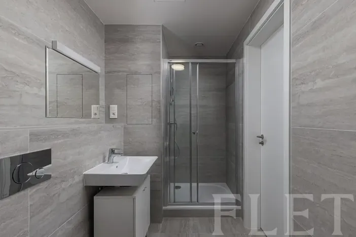 Pronájem bytu 2+kk, Praha - Hloubětín, Waltariho, 52 m2