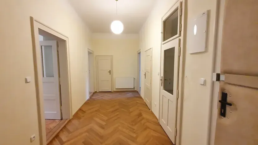 Pronájem bytu 3+1, Praha - Vinohrady, Slezská, 100 m2