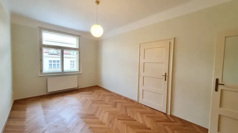 Pronájem bytu 3+1, Praha - Vinohrady, Slezská, 100 m2