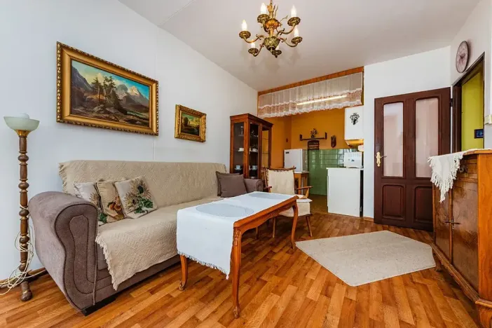 Prodej bytu 2+kk, Praha - Kobylisy, Třeboradická, 47 m2