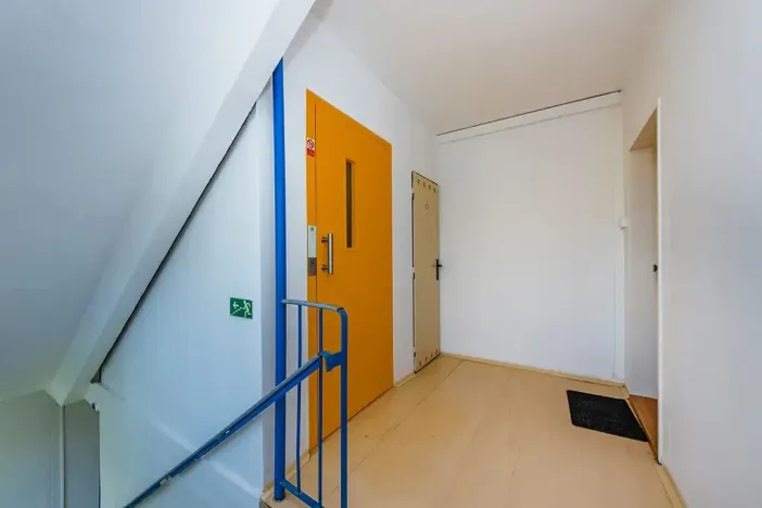 Prodej bytu 2+kk, Praha - Kobylisy, Třeboradická, 47 m2
