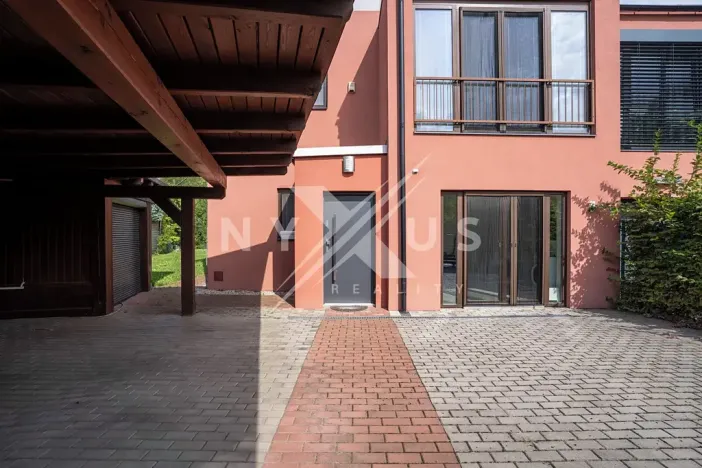 Pronájem rodinného domu, Praha - Dolní Měcholupy, Nad sadem, 204 m2