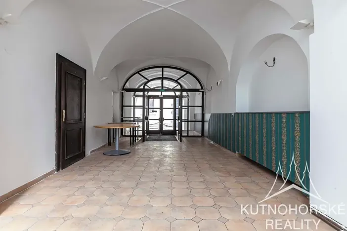 Pronájem obchodního prostoru, Kutná Hora, Husova, 195 m2