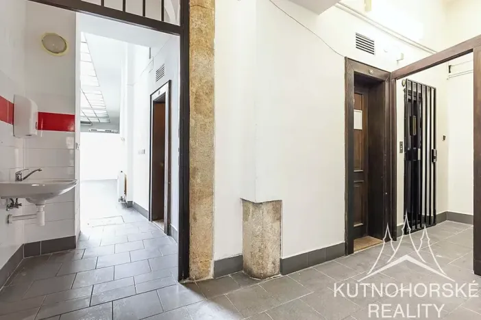 Pronájem obchodního prostoru, Kutná Hora, Husova, 195 m2