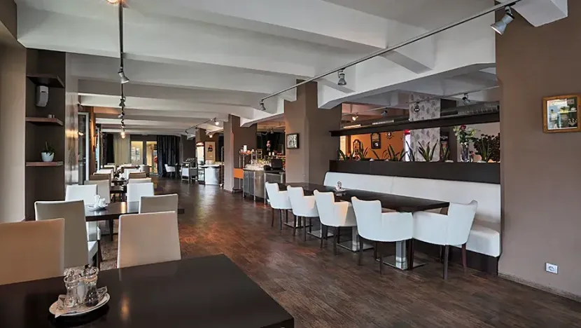 Pronájem kanceláře, Praha - Holešovice, Jankovcova, 650 m2