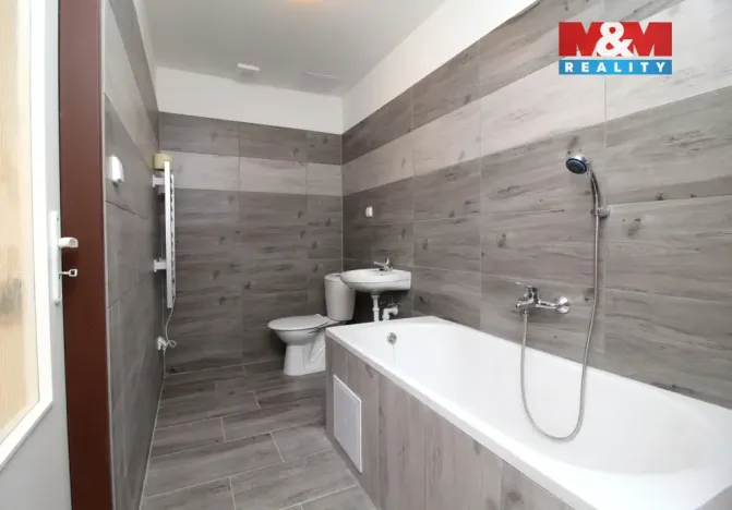 Pronájem bytu 2+kk, Trutnov - Střední Předměstí, Horská, 45 m2