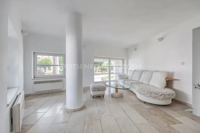 Prodej ubytování, Křižanov, Benešovo náměstí, 530 m2