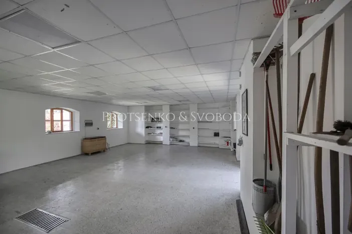 Prodej ordinace, Křižanov, Benešovo náměstí, 530 m2