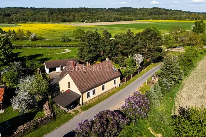 Prodej rodinného domu, Heřmaň, 298 m2