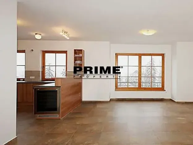 Pronájem kanceláře, Praha - Střešovice, Nad hradním vodojemem, 350 m2