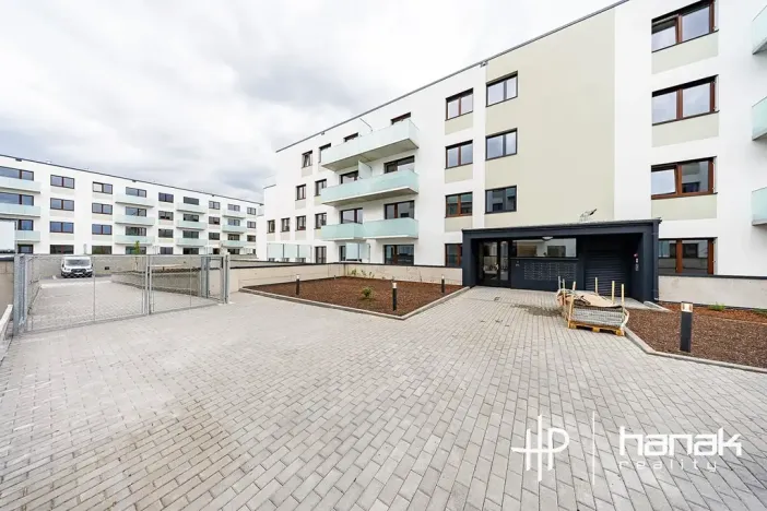 Pronájem bytu 2+kk, Olomouc, Třída Jiřího Pelikána, 46 m2