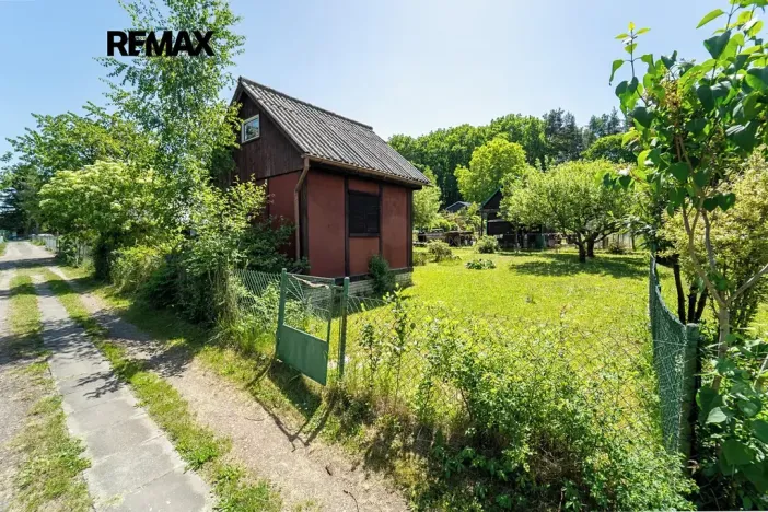 Prodej chaty, Praha - Dubeč, Slatiny, 30 m2