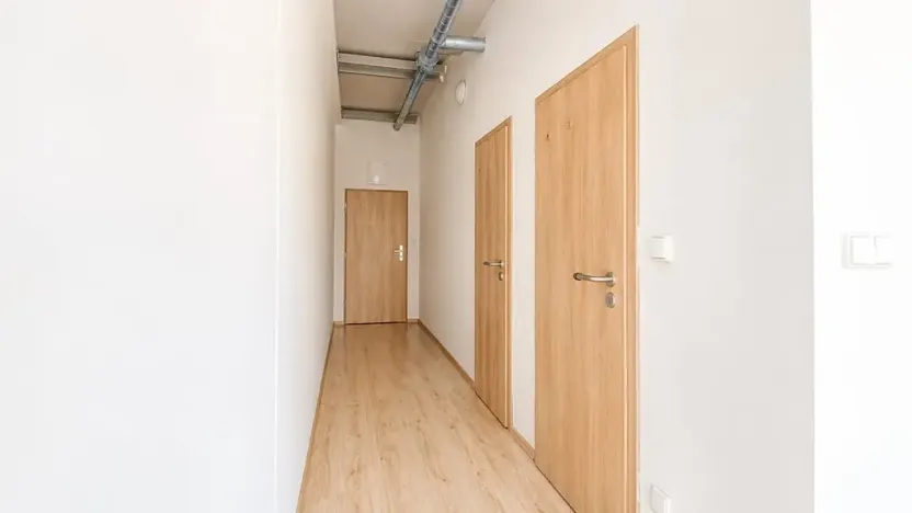 Pronájem bytu 1+kk, Rosice, Sportovní, 34 m2