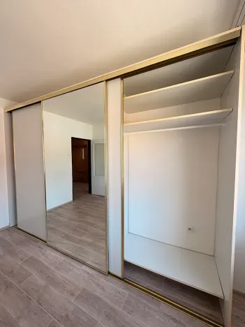 Prodej bytu 3+1, Praha, Hartigova, 64 m2