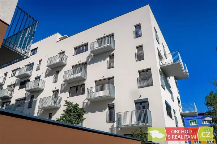 Pronájem bytu 1+kk, Praha, Štěchovická, 45 m2