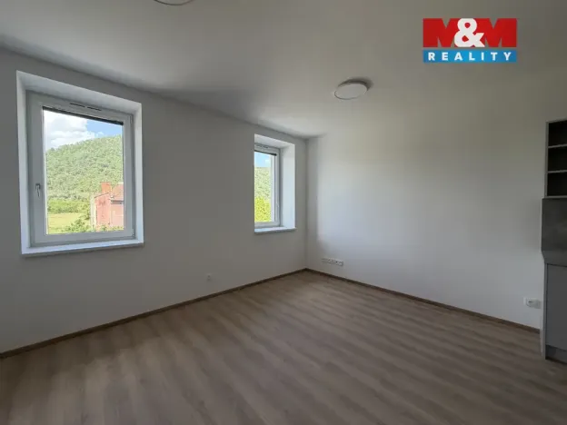 Pronájem bytu 1+kk, Předklášteří, Palackého, 27 m2
