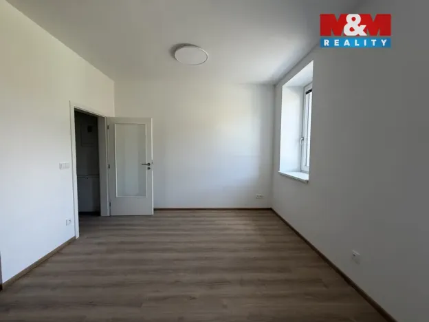 Pronájem bytu 1+kk, Předklášteří, Palackého, 27 m2