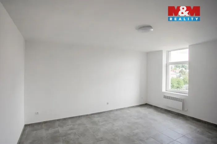 Pronájem bytu 1+1, Sokolov, Nádražní, 45 m2