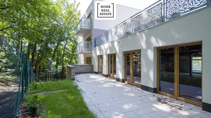 Prodej obchodního prostoru, Karlovy Vary, Šumavská, 150 m2