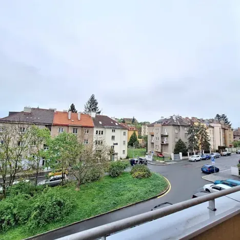 Pronájem bytu 1+1, Praha - Smíchov, Fráni Šrámka, 44 m2