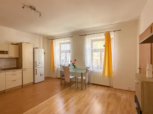 Pronájem bytu 2+kk, Jihlava, Komenského, 50 m2