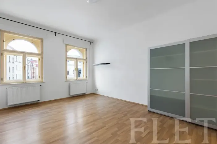 Pronájem bytu 1+1, Praha - Holešovice, Kamenická, 45 m2
