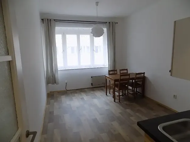Pronájem bytu 1+1, Praha - Libeň, U libeňského pivovaru, 48 m2