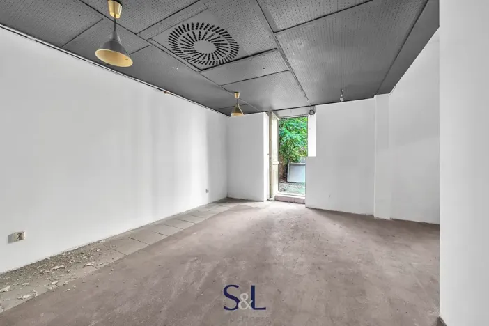 Prodej obchodního prostoru, Praha - Vysočany, Novovysočanská, 222 m2