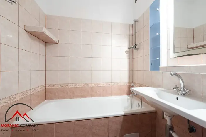 Pronájem bytu 2+1, Krnov, SPC S, 58 m2