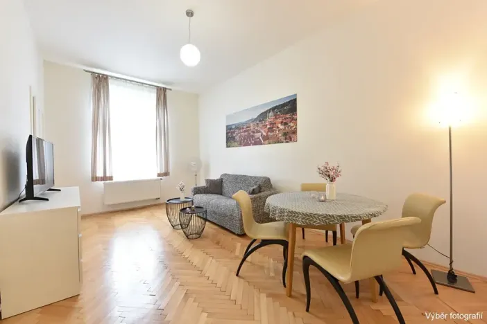 Pronájem bytu 2+kk, Praha - Vinohrady, Vinohradská, 41 m2