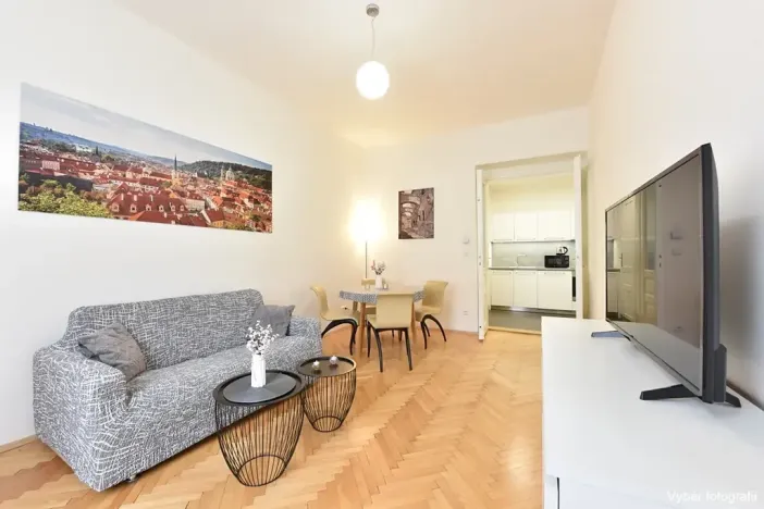 Pronájem bytu 2+kk, Praha - Vinohrady, Vinohradská, 41 m2