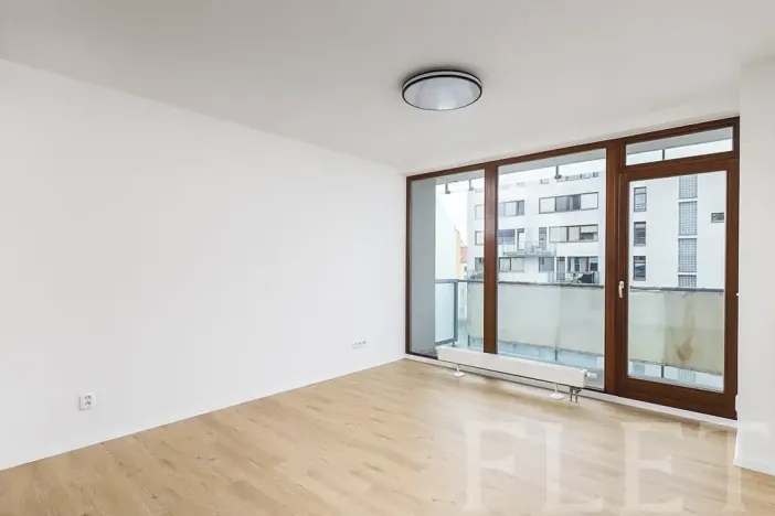 Pronájem bytu 2+kk, Praha - Holešovice, Poupětova, 50 m2