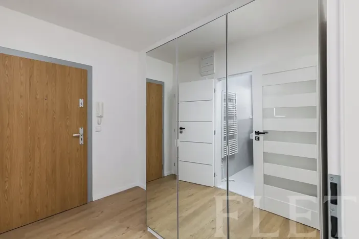 Pronájem bytu 2+kk, Praha - Holešovice, Poupětova, 50 m2