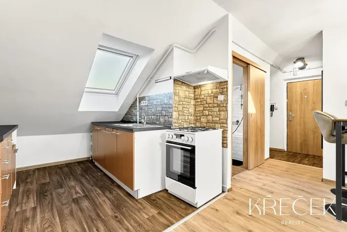 Pronájem bytu 2+kk, Třebíč, Zahradníčkova, 48 m2
