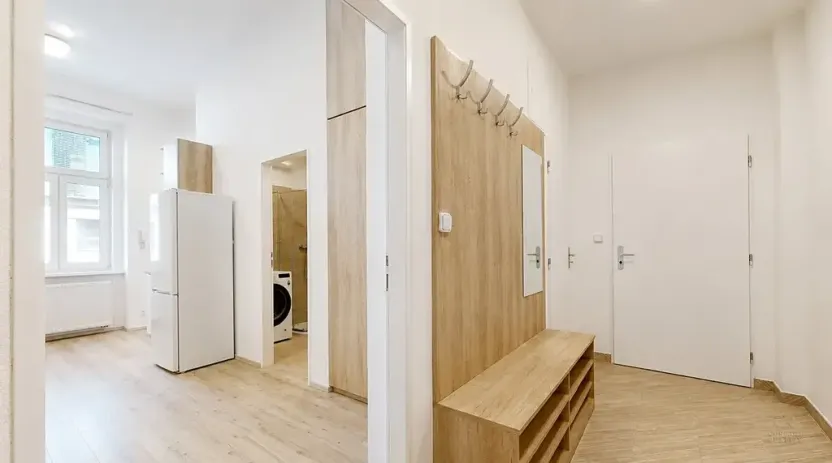 Pronájem bytu 2+kk, Praha - Nusle, Boleslavova, 36 m2