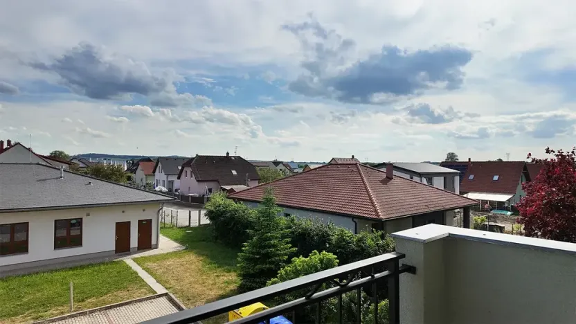 Prodej bytu 3+kk, Břežany II, 70 m2