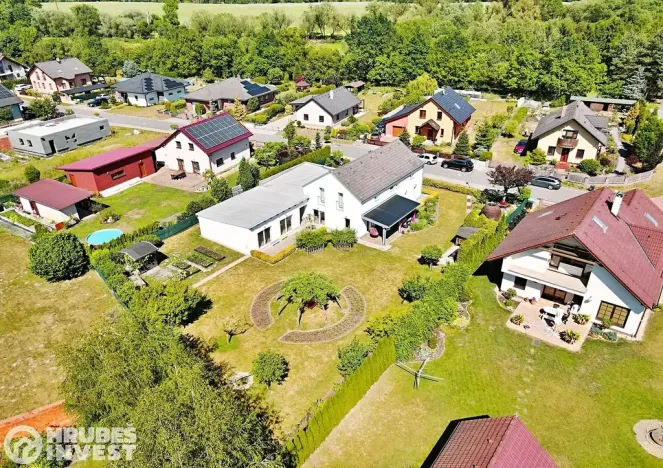 Prodej rodinného domu, Řečany nad Labem, K Tišině, 266 m2