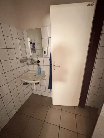 Pronájem skladu, Šumperk, Lidická, 694 m2