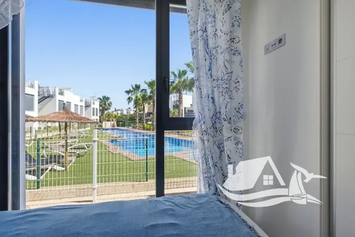 Prodej rodinného domu, Orihuela, Španělsko, Paseo Marítimo de Punta Prima, 84 m2